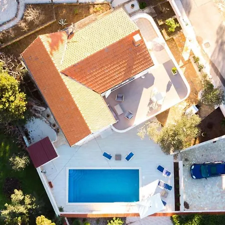 Holiday home Amazing House W Pool And Big Sunny Terrace Close To Sea & Splitska