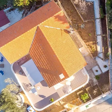 Amazing House W Pool And Big Sunny Terrace Close To Sea &